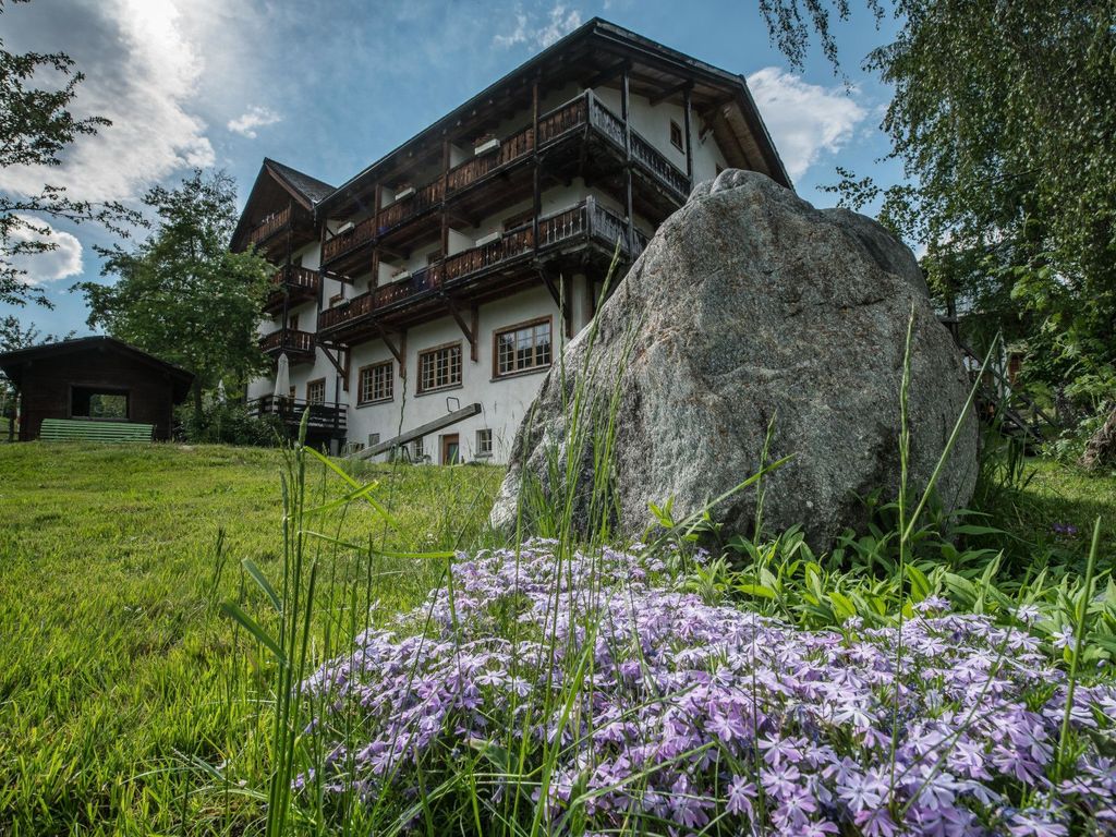 Hotel Ucliva - Sommeransicht
