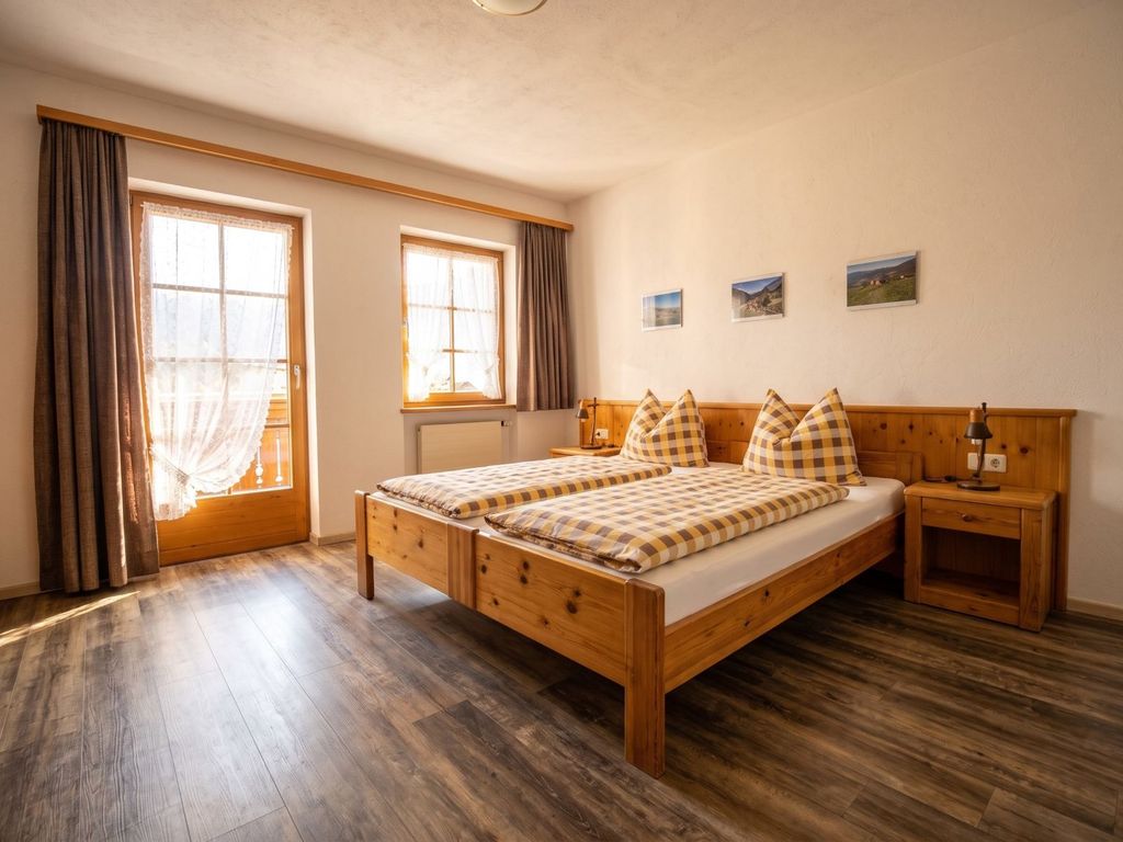 Zimmer Süd mit Balkon