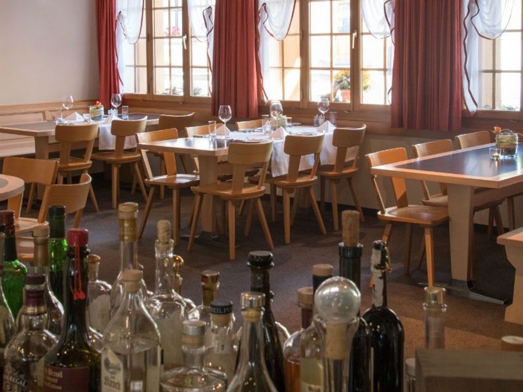 Hotel Central, Obersaxen-Meierhof