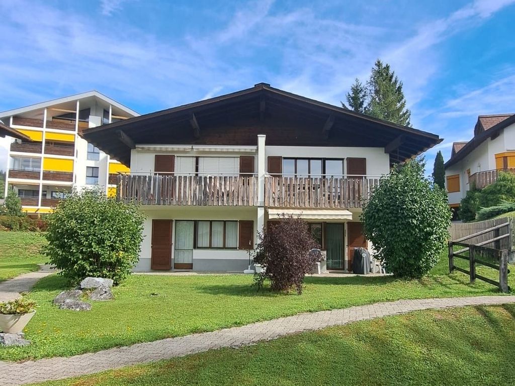Ferienhaus (Wohnung befindet sich im 1. OG rechts)