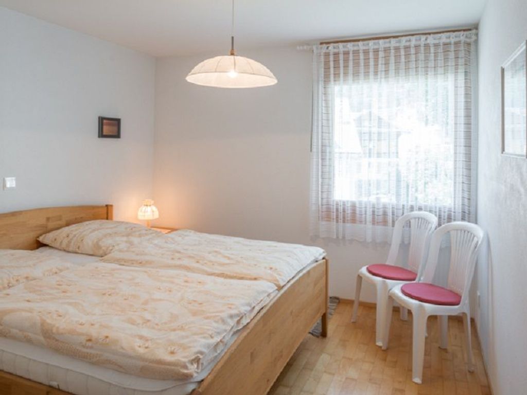 2.Schlafzimmer mit Doppelbett