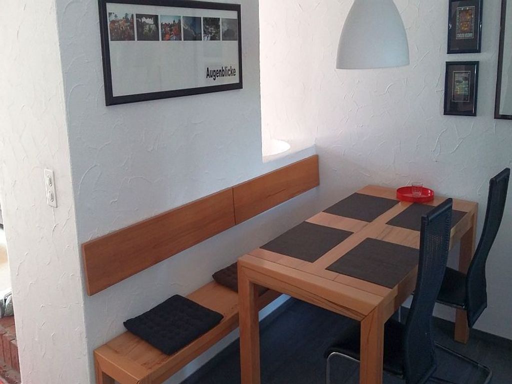 Essecke mit ausziehbarem Tisch