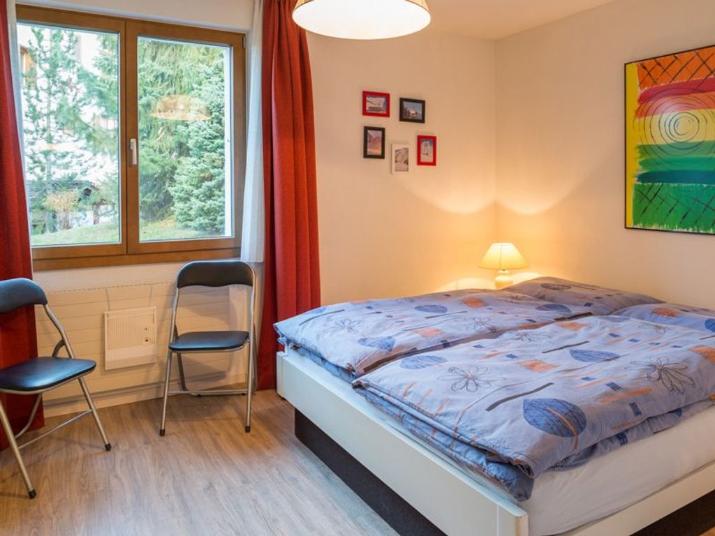 Schlafzimmer mit Doppelbett