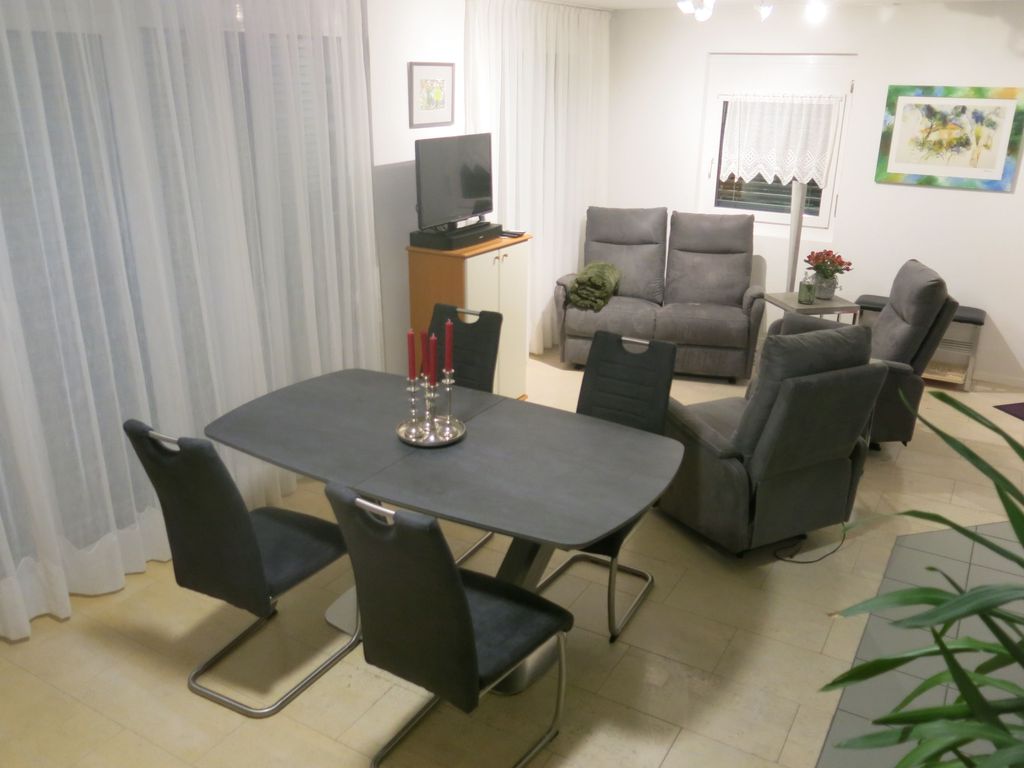 Essbereich und Wohnraum