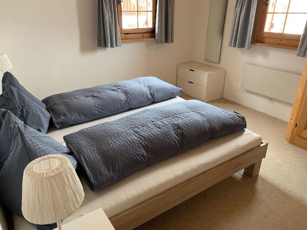 Casa Ravinatscha, Brigels, Schlafzimmer