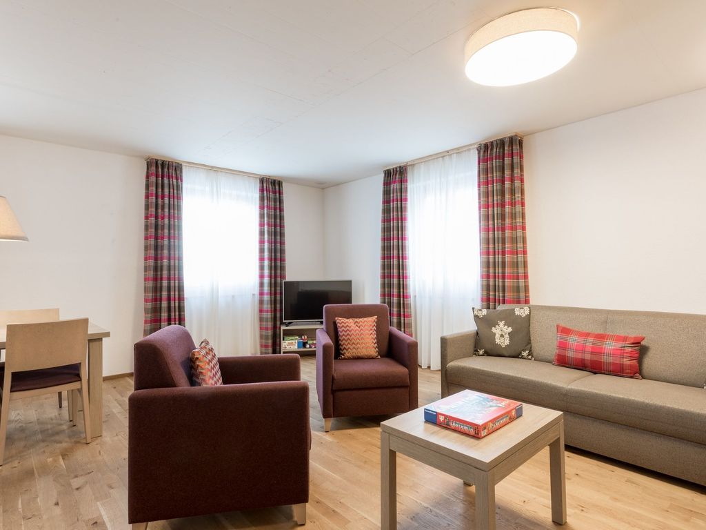 Pradas Resort, Brigels, Wohnzimmer (Beispiel)