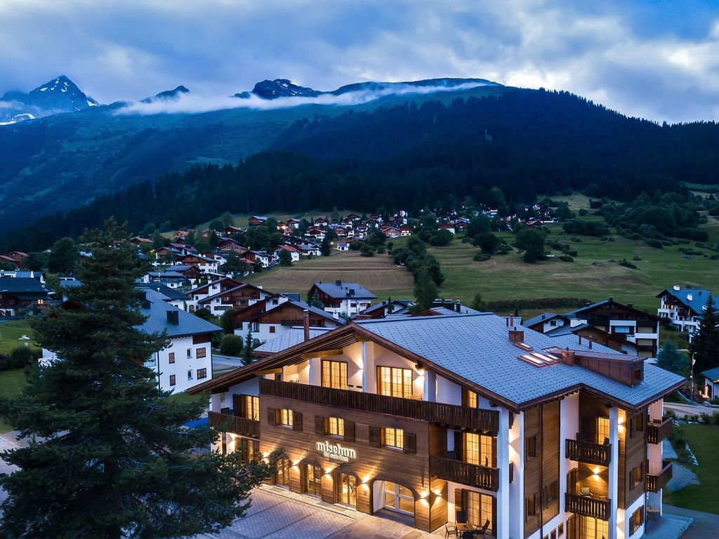 Hotel Mischun, Brigels, Aussenansicht