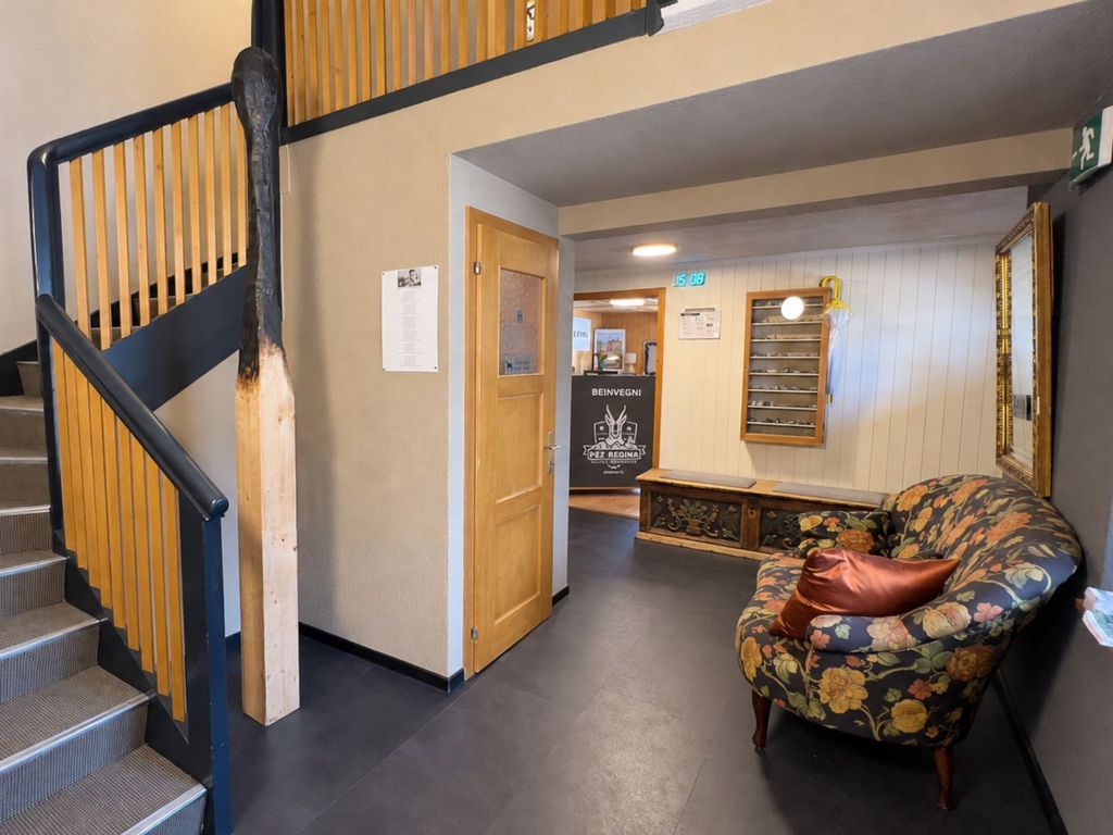 Hotel Pèz Regina - Entrance