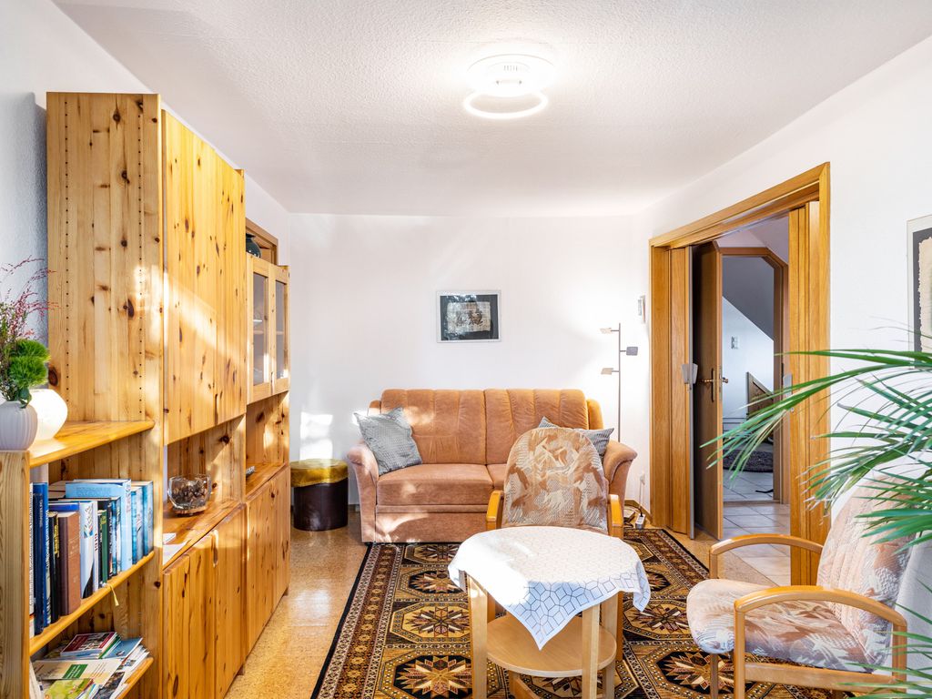 Photo, INSIDE, OUTSIDE