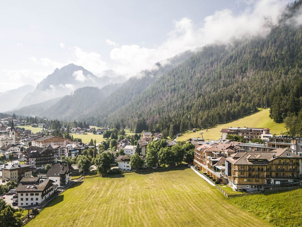 Excelsior Dolomites Life Resort