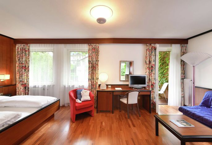 Großes Sup.-Zimmer/Familienzim.-Gartenblick-Balk-O