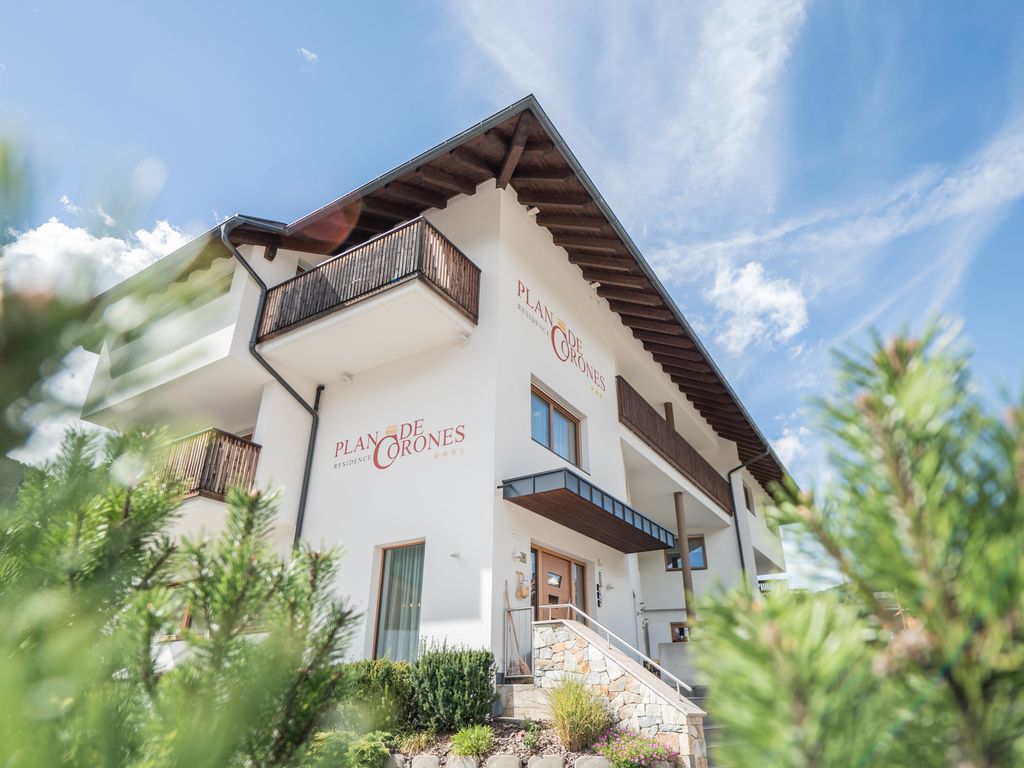 PLAN DE CORONES apartments