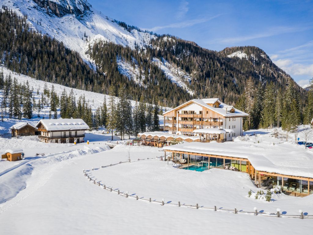 Hotel Dolomitenhof & Chalet Alte Post