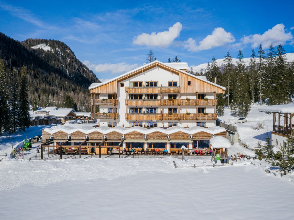 Hotel Dolomitenhof & Chalet Alte Post