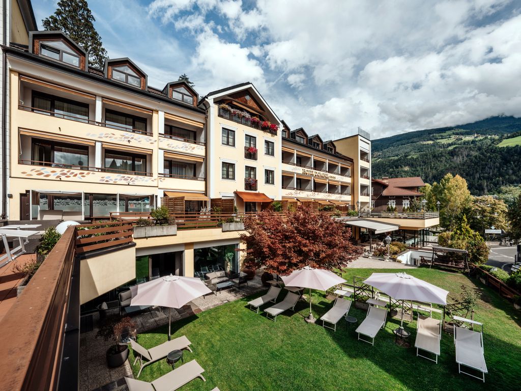 Dominik Alpine City Wellness Hotel