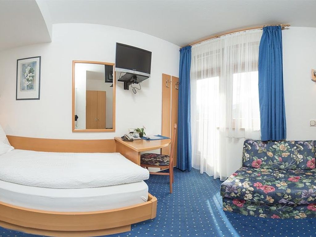 Room 206