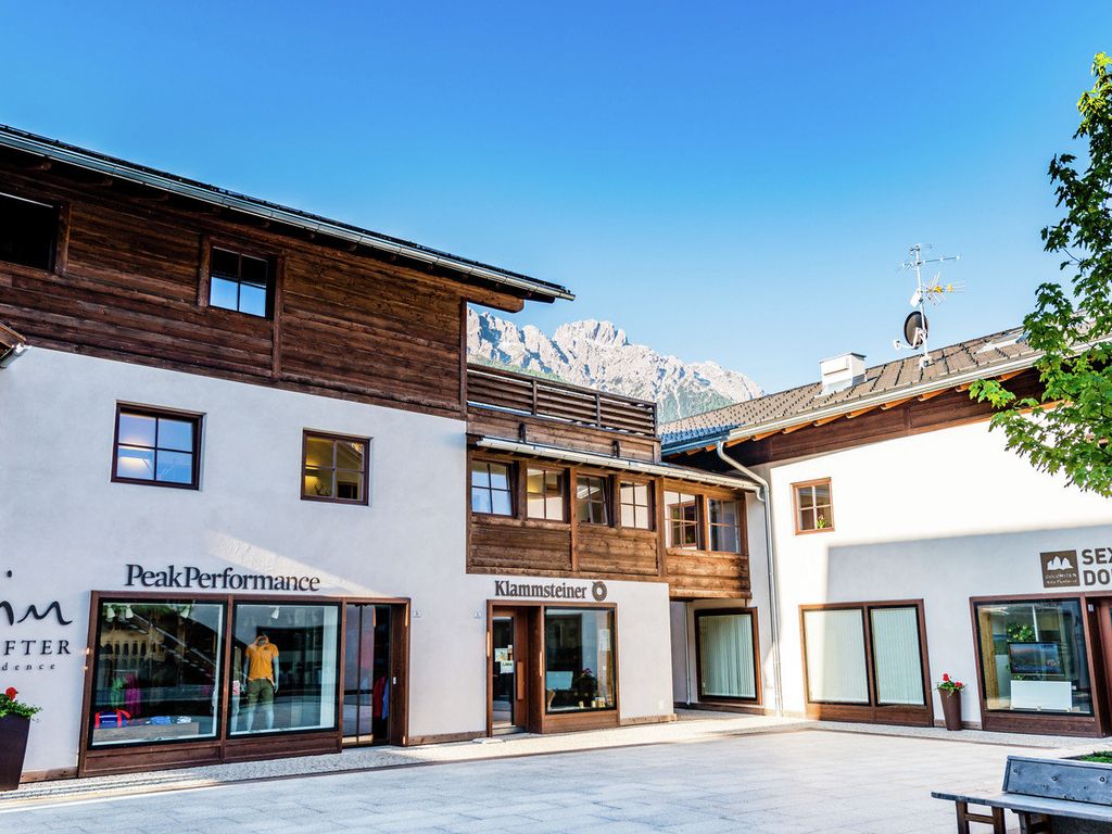 Zin Senfter Residence