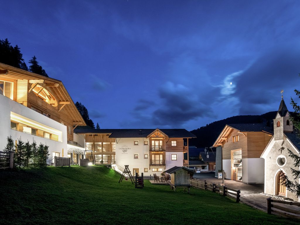 Dolomites Hotel La Fradora