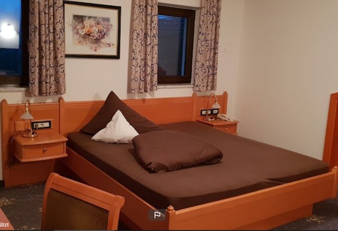Doppelzimmer "Bergfink" nicht renoviert Ost 23m²