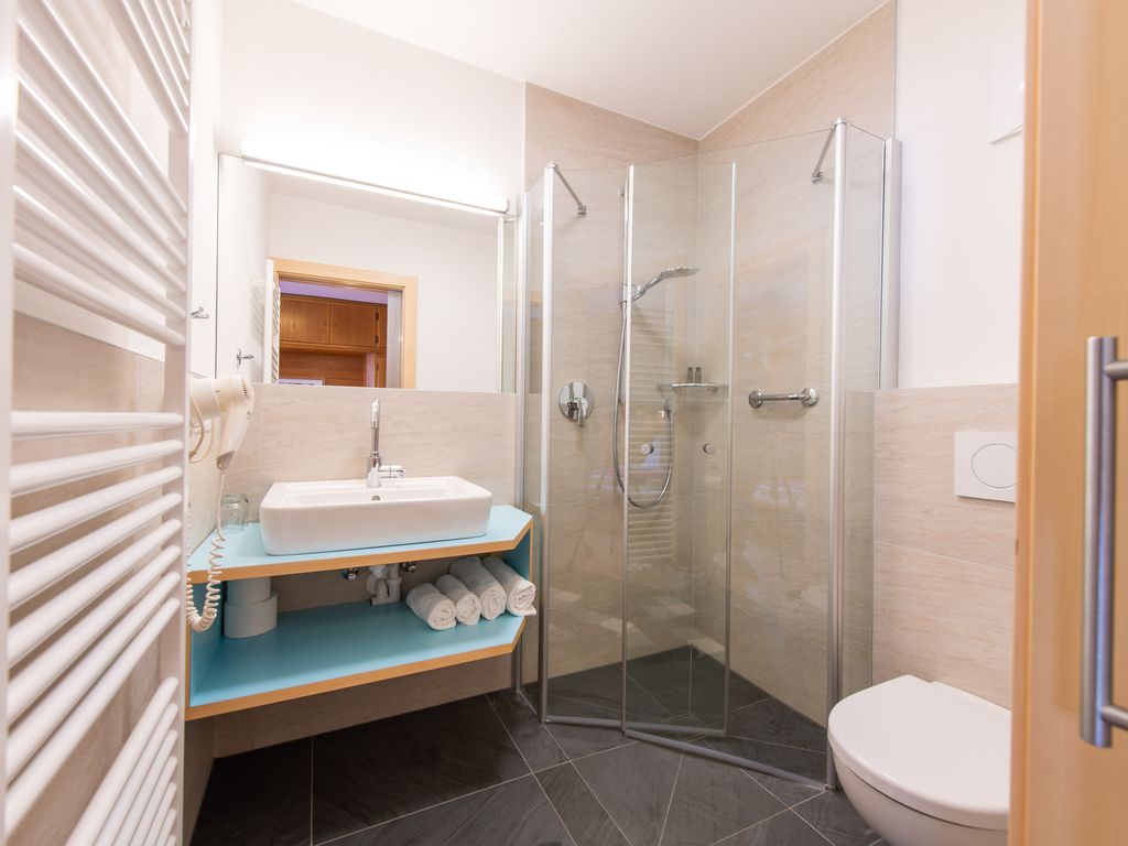 Dusche WC Einzelzimmer