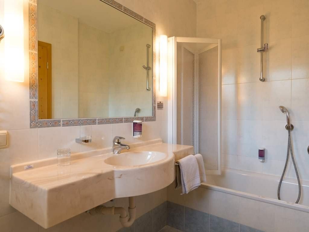 Badezimmer Beispiel Kategorie Latemar