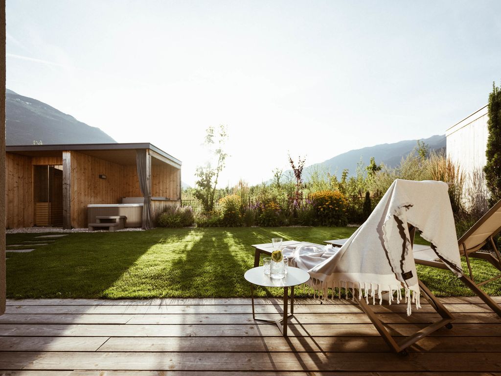 Amolaris Garden Lodges & Guesthouse