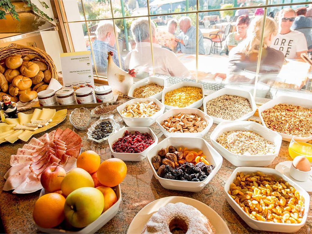 Hotel_Garni_Doris_Buffet_Frühstück_3