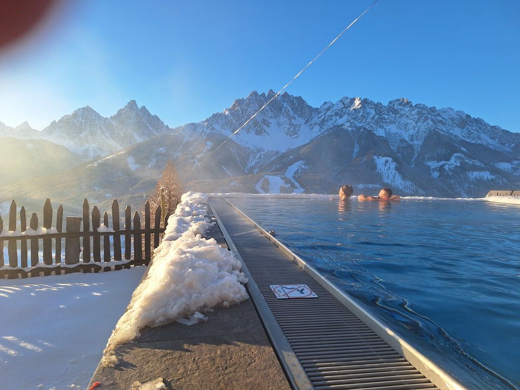 Pool Winter