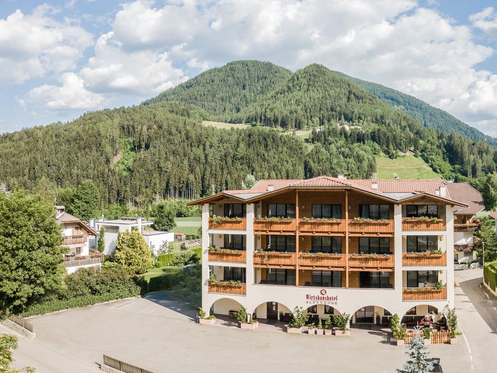Wirtshaushotel Alpenrose