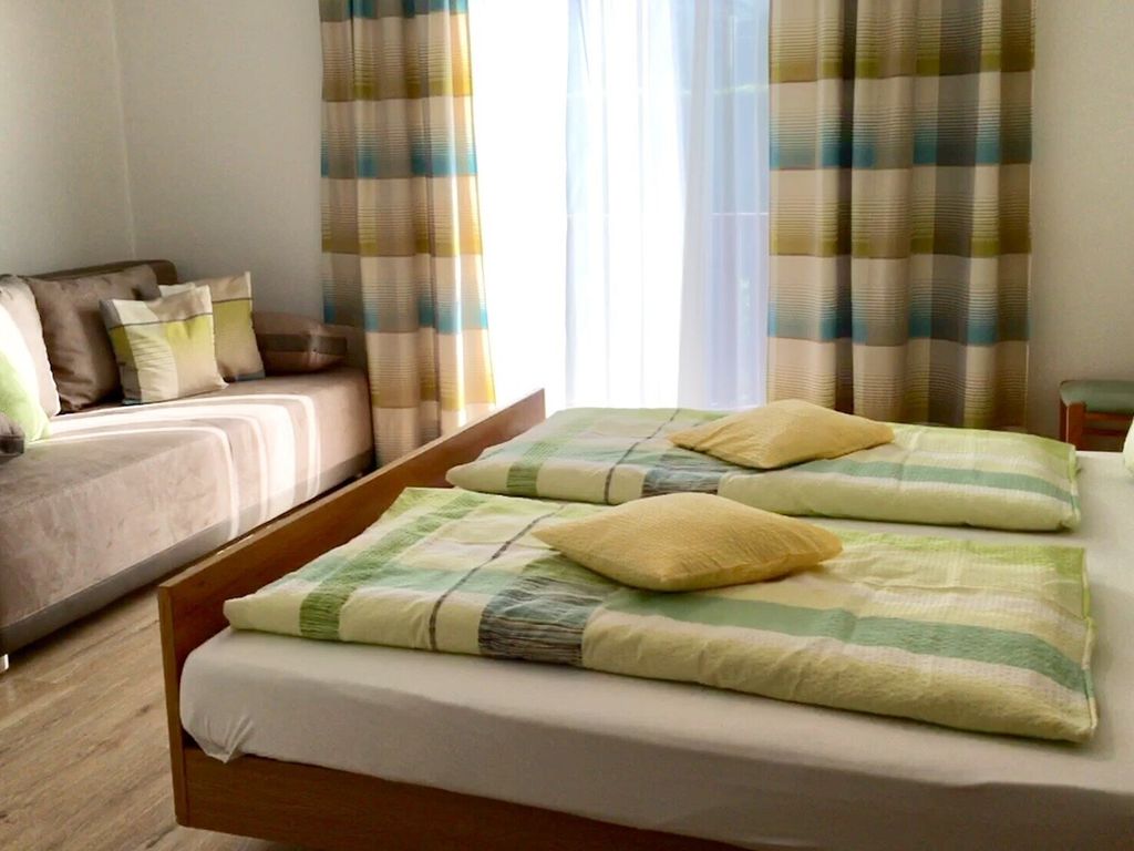 Doppelzimmer m. Balkon , Zustellbett