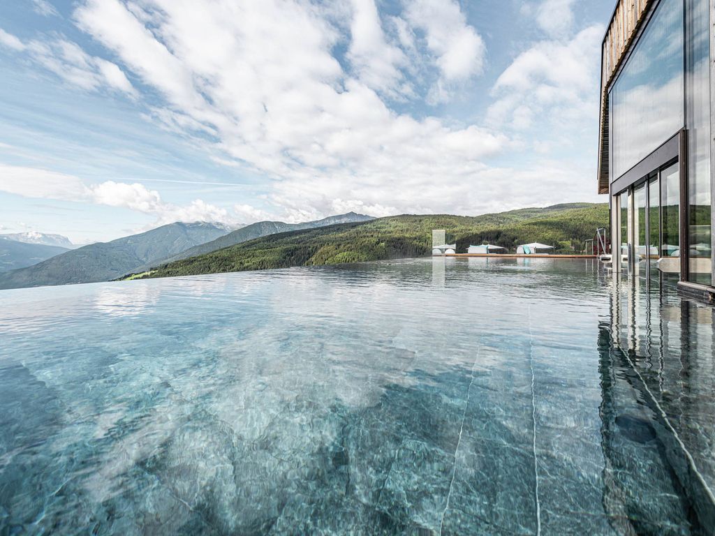 Skypool