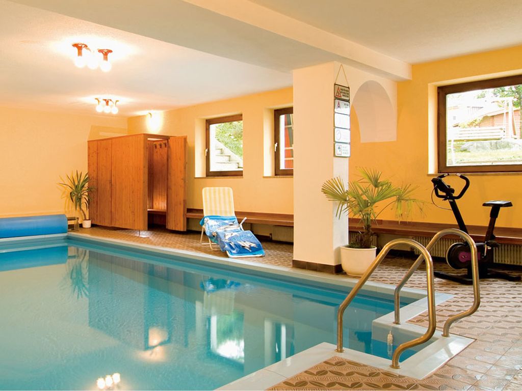 Hallenbad
