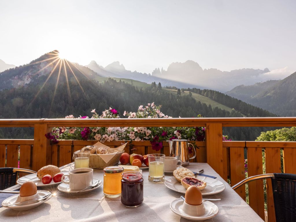 Frühstück am Balkon