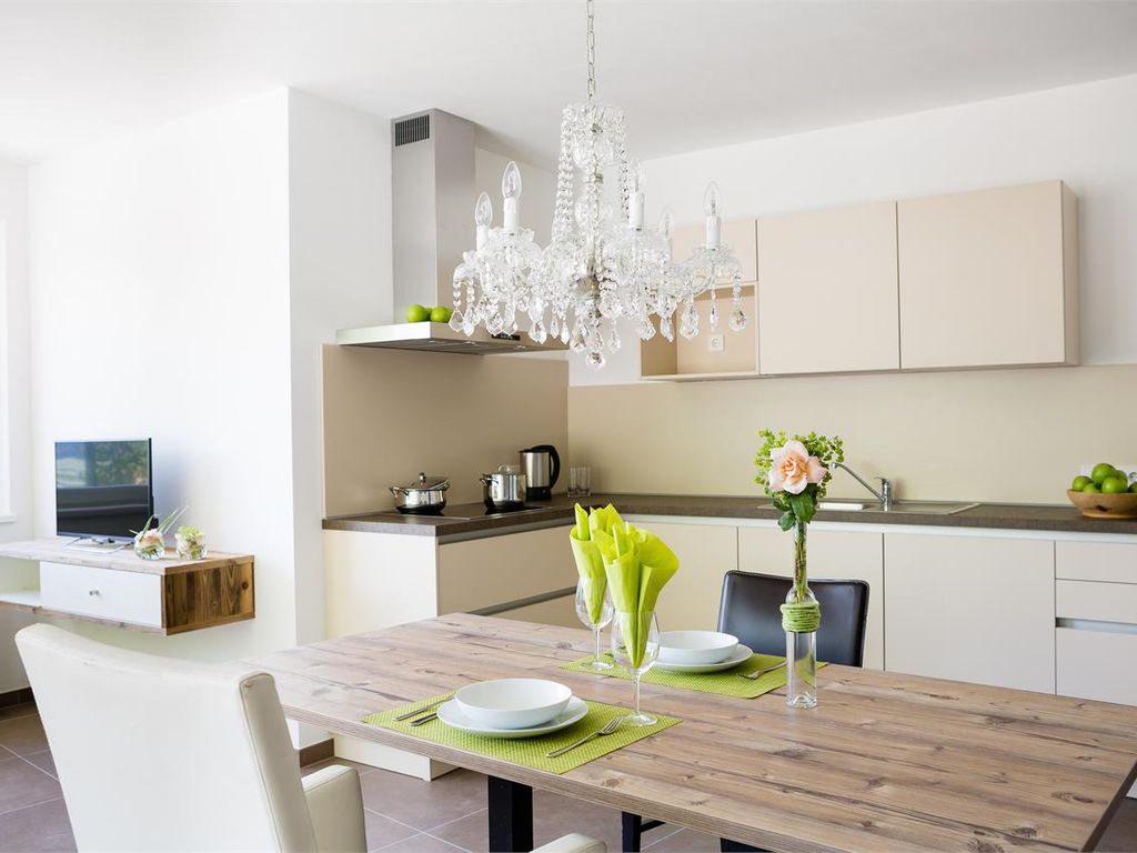 Wohnküche Appartment "Kanzi"