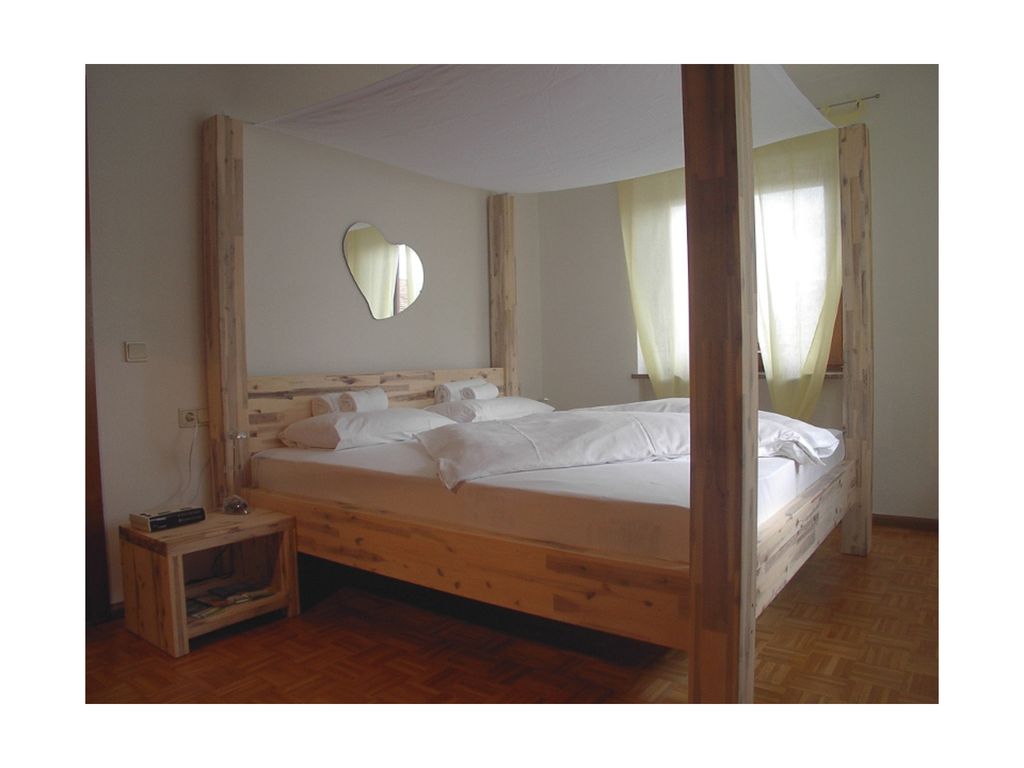 Schlafzimmer "Eva" Ferienwohnung Ritten Klobenstein
