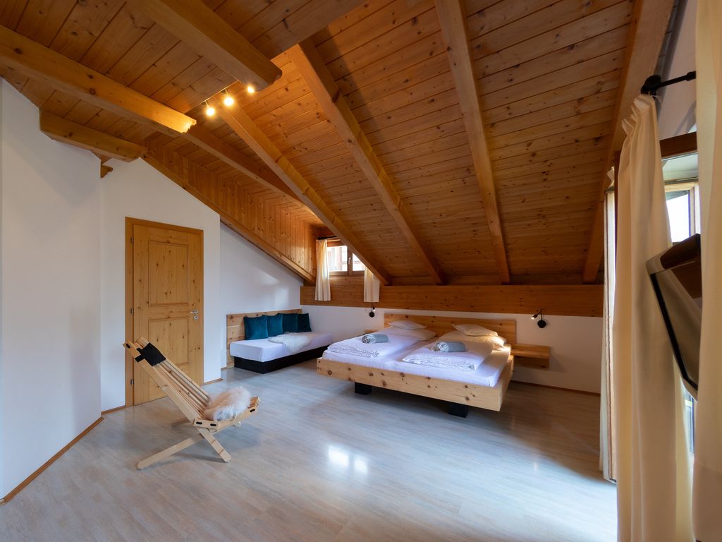Engadiner Apartments & Wines