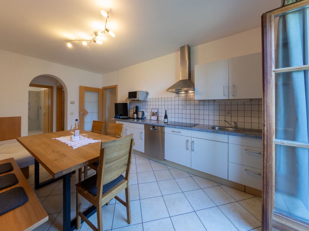 Engadiner Apartments & Wines