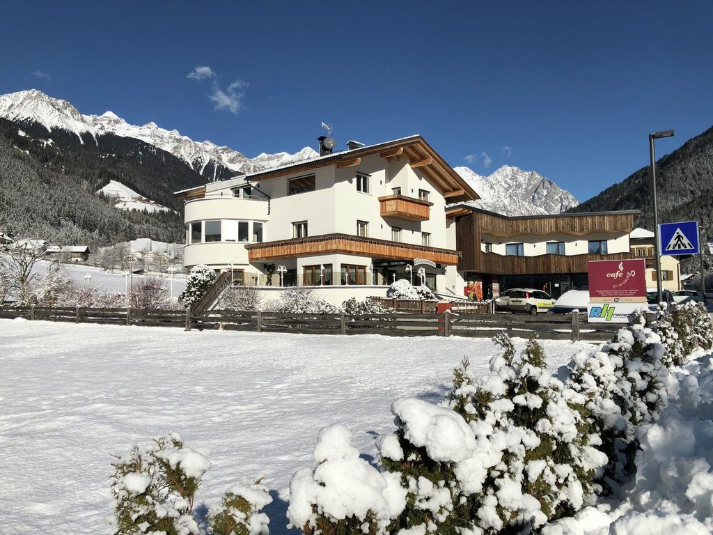 Sankt Walburg | Café & Holiday Apartments