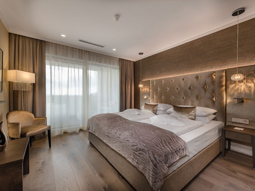 4 Sterne Hotel in Algund bei Meran | Exklusive Suiten und Junior-Suiten mit Panoramabalkon