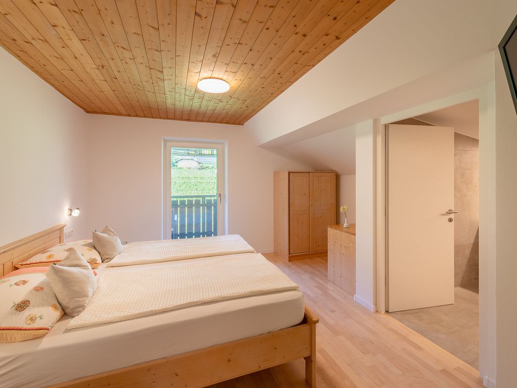 Doppelzimmer mit Balkon