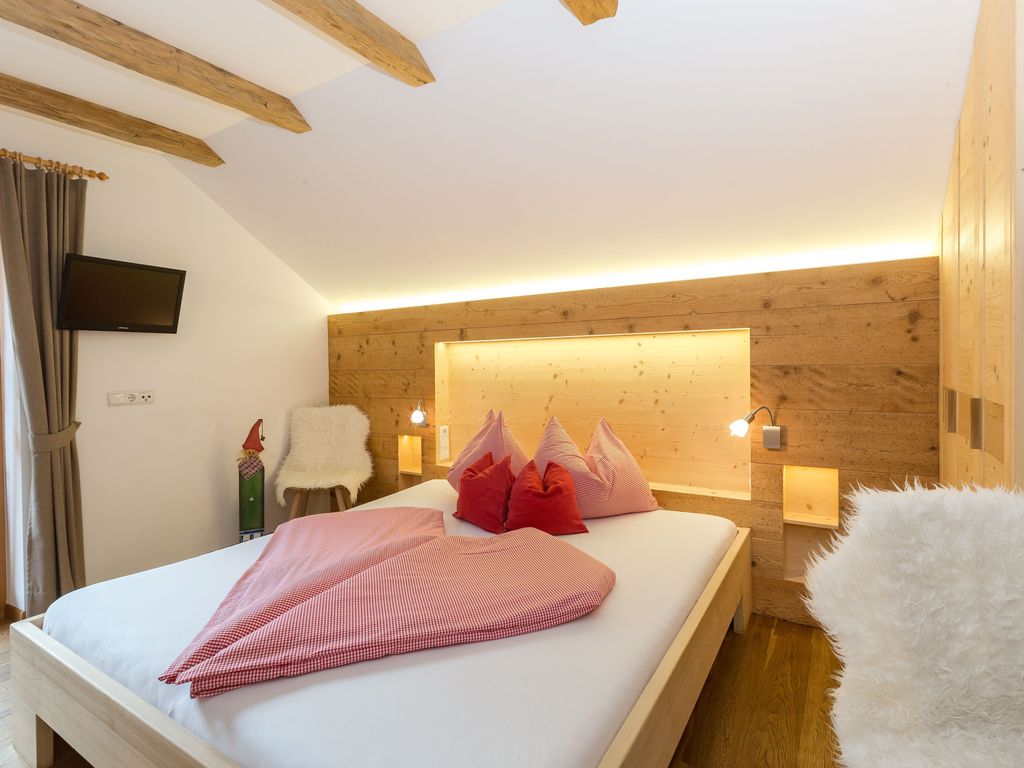 Schlafzimmer Ferienwohnung "Almnest"