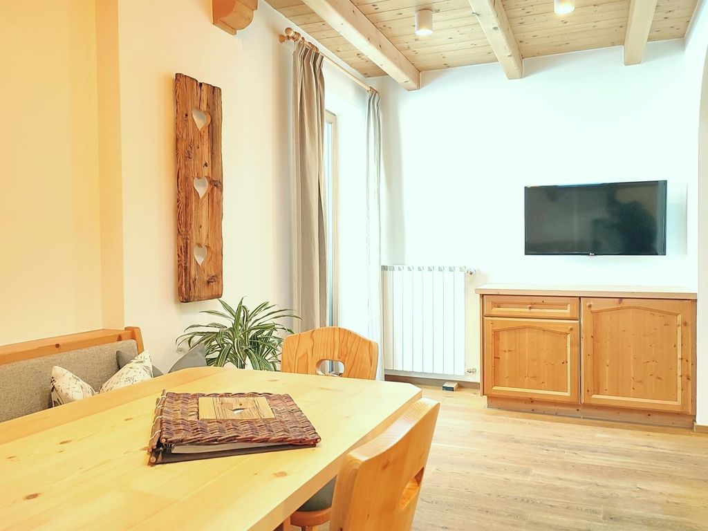 Wohnung Enzian - der Sitzbereich in der Wohnküche