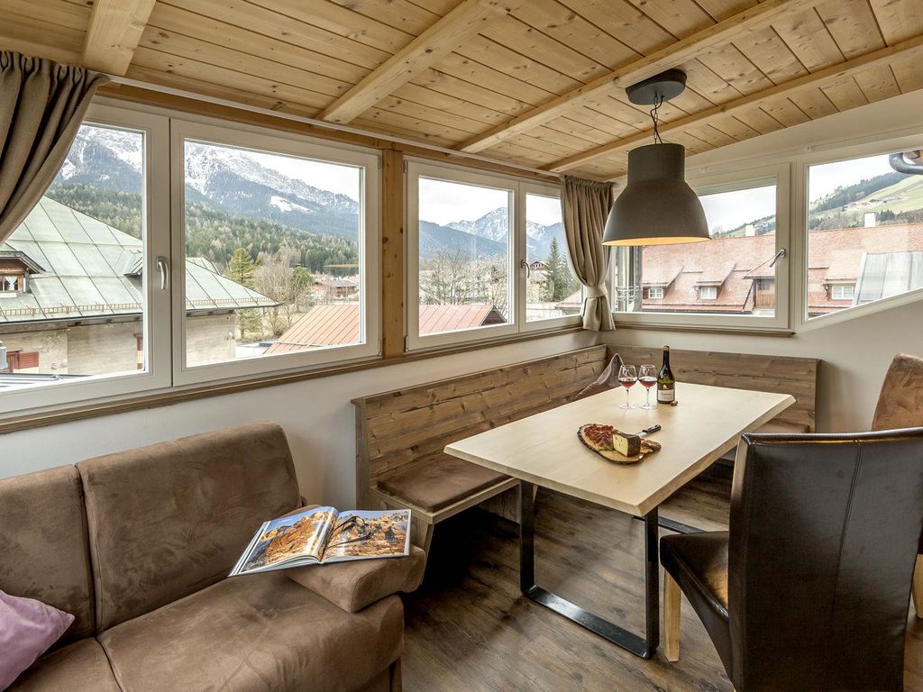 Dolomite Apartments - by Familiaris