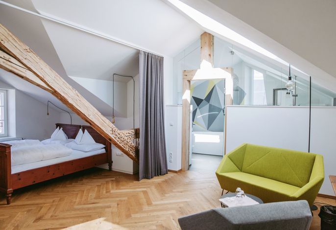 Tafel: 42 m². Sterne. Highlight. Designklassiker.