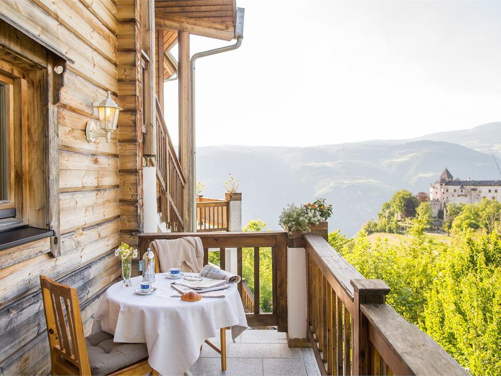 Appartement Tschafon