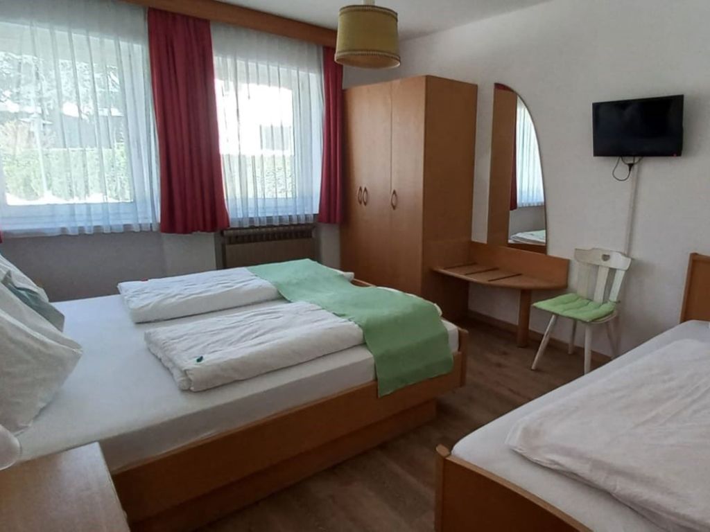 Appartment 4-5 Personen mit Balkon - Zimmer