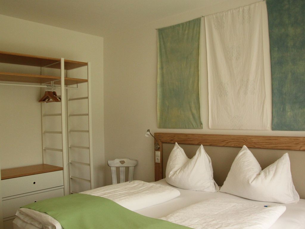 Doppelzimmer Classic: Grünes Zimmer (mit Terrasse)