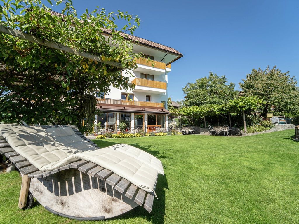 Hotel und Garten