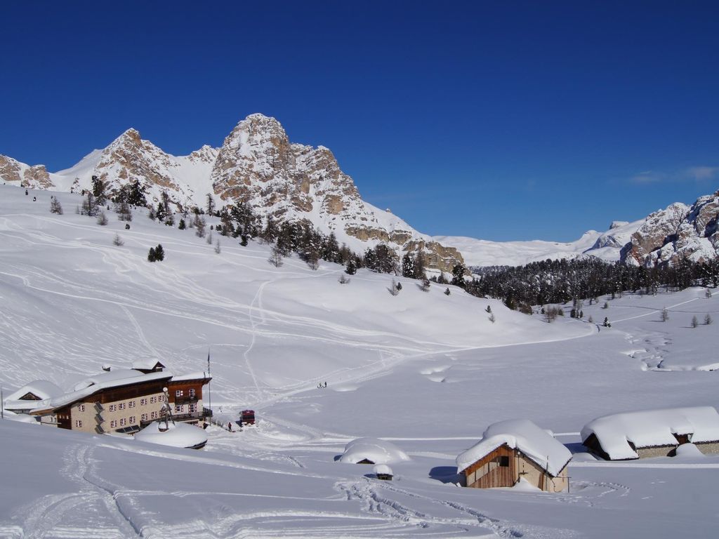 Schutzhütte Lavarella