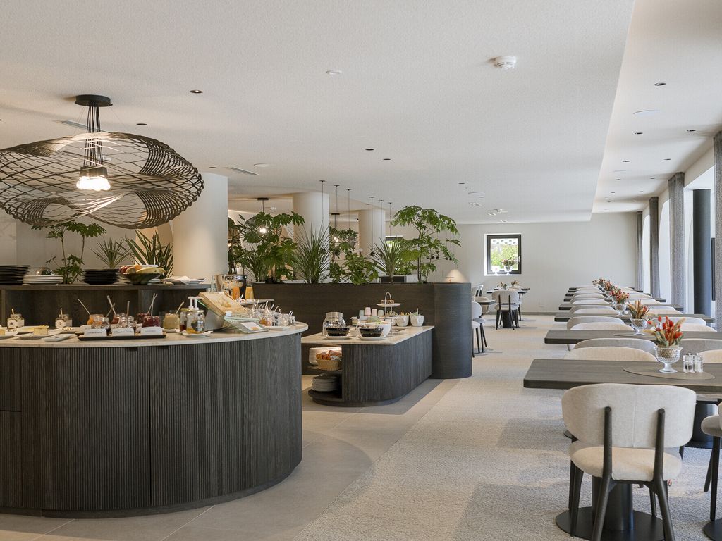 Amaris Suites